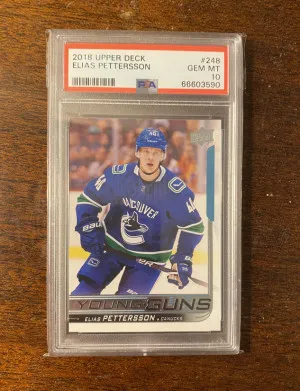2018 Upper Deck Elias Pettersson Young Guns PSA 10 front