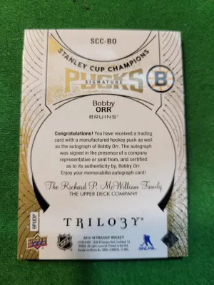 2017-18 Trilogy Stanley Cup Champions Signature Pucks - Bobby Orr 8/10 back