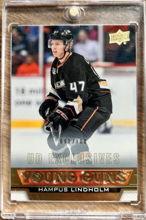 2013-14 Upper Deck Hampus Lindholm Young Guns Exclusive /100 front