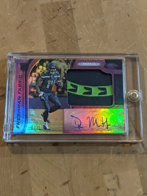 2019 Certified Freshman Fabric DK Metcalf Rookie Auto 03/10 front