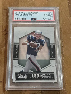 2010 Classics Rob Gronkowski Rookie 965/999 PSA 10 (Pop 18) front