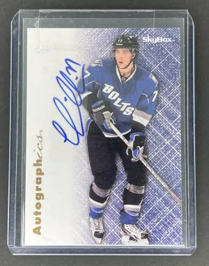 12-13 Fleer Retro Victor Hedman Autographics front