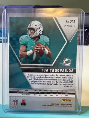 2020 Panini Mosaic Tua Tagovailoa Green Mosaic back