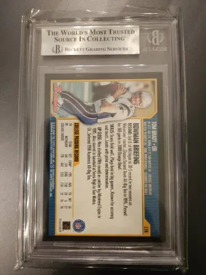 2000 Bowman Tom Brady Rookie Card back