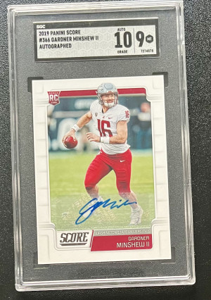 2019 Panini Score Gardner Minshew II Auto front