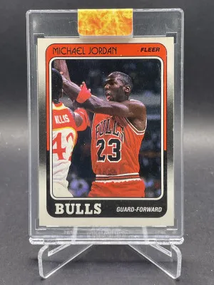 1988 FLEER BASKETBALL NBA #17 MICHAEL JORDAN HOF NM-MINT CHICAGO BULLS front