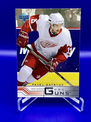 2002 Pavel Datsyuk Young Guns retail front