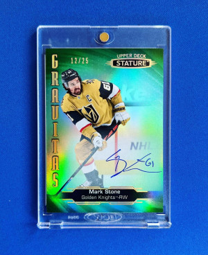 2020-21 UD Stature Mark Stone Gravitas Auto Green /25 #G-7 front