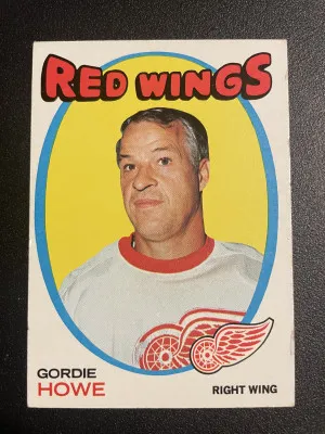 1971-72 Topps #70 Gordie Howe HoF front
