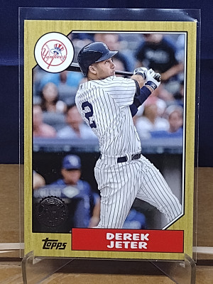 Topps Throwback Derek Jeter #87TB-35 35th Anni. front