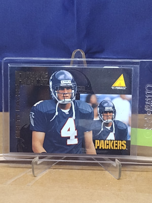 1995 Pinnacle Brett Favre #98 Rookie Replay Insert front