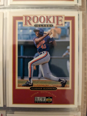 Vladimir Guerrero Sr. Rookie class and Pete Alonso Bowman rookie front