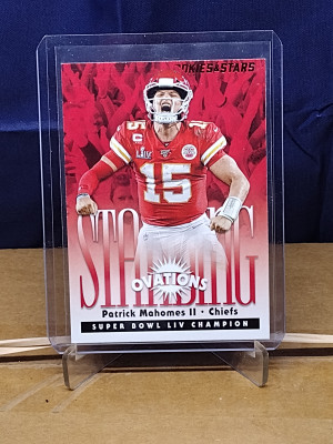 Rookie and Stars Patrick Mahomes II #SO-1 Red Foil Standing Ovations front