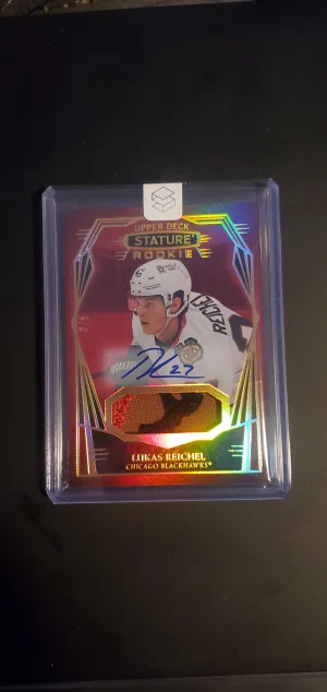 Lukas Reichel front
