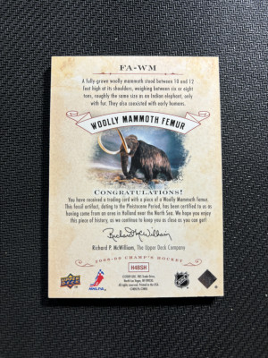 2008-2009 UD Champ’s Hockey Woolly Mammoth Full-Size Femur Bone DNA Fossil back