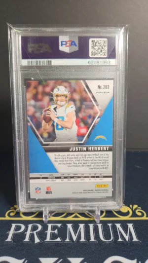 2020 Mosaic Justin Herbert Orange Reactive NFL Debut PSA 10 back
