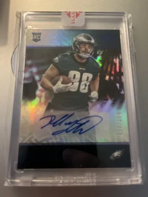 Dallas Goedert front