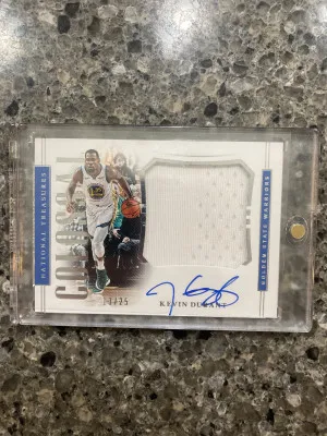 2018-19 national treasures Kevin Durant colossal patch auto /25 game used front