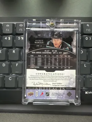 2011-12 UD Artifacts #12 Patrick Marleau / Sharks Gold Spectrum patch /15 back