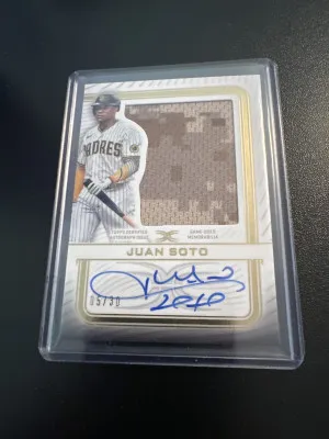 2023 Topps Definitive Collection Jumbo Relic Auto Juan Soto 05/30 front