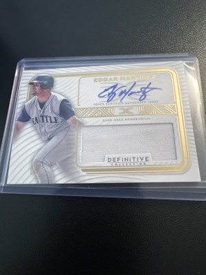 2023 Topps Definitive Collection Definitive Autograohed Relic Edgar Martinez 15/40 front