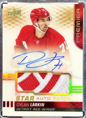 Dylan Larkin 2019-20 Premier Gold Spectrum Star Auto Patch 5/5 front