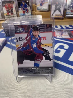 2015 Upper Deck Mikko Rantanen Young Gun front