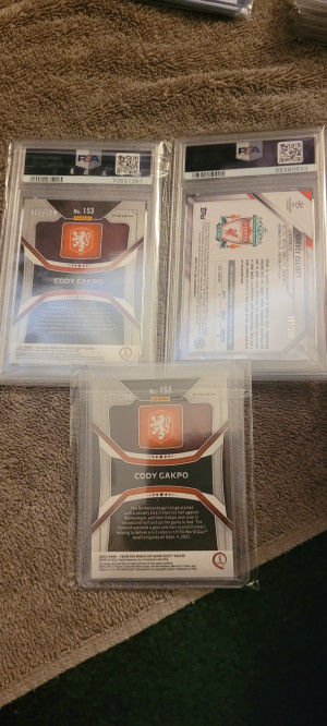 3-card Liverpool Lot 2 WC Prizm Cody Gakpo RCs & Harvey Elliott/250 back
