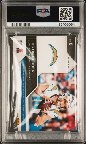 2020 Panini Prizm Rookie Gear Relics Justin Herbert #19 Insert PSA 9 back