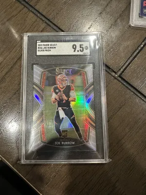 2020 Select Joe Burrow Silver Prizm Club Level front