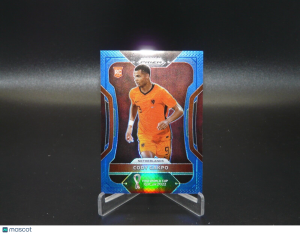 2022 Panini Prizm FIFA World Cup Cody Gakpo #153 Blue /299 RC Rookie Netherlands front