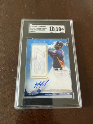 2023 Topps Luminaries Yordan Alvarez Home Run Kings Blue Auto 4/5! SGC 10/10 front