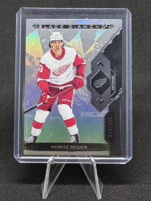 2022-23 Upper Deck Black Diamond Moritz Seider /349 front