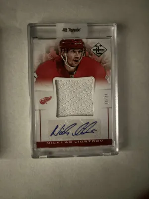 2012-13 Panini Authentic Jumbo Nicklas Lidstrom front