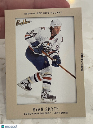 2006-07 Upper Deck Bee Hive Matte /100 Ryan Smyth #62 front