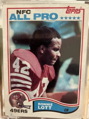 Ronnie Lott 1982 Topps RC front