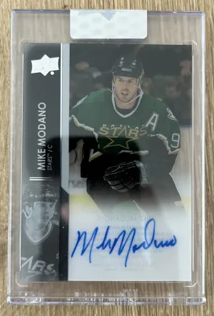 21-22 Clear Cut - Mike Modano - Autograph front