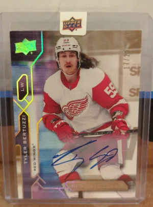 2021/22 Premier Tyler Bertuzzi Auto 17/25 front