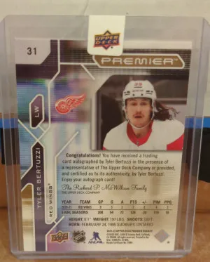 2021/22 Premier Tyler Bertuzzi Auto 17/25 back