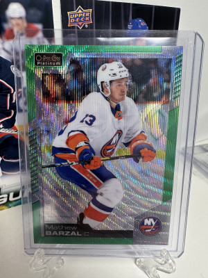 2020-21 O-Pee-Chee Platinum Emerald Surge Mathew Barzal 03/10 front