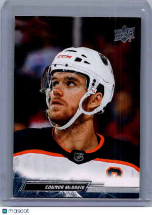 Upper Deck Connor McDavid #70 front