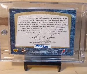 1997-98 SP Authentic Mark of a Legend /560 Wayne Gretzky #M6 Auto
325$ back