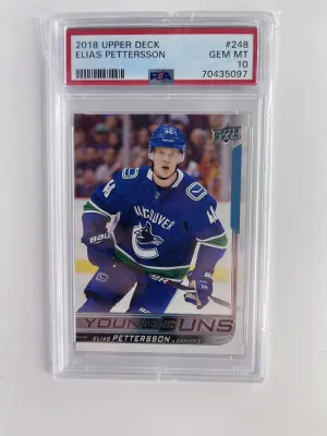 Elias Pettersson 2018-19 UD Young Guns YG RC #248 PSA !0 front