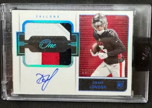 2022 Panini One Drake London 3 Color Dual Patch RPA /75 RC #31 Atlanta Falcons front