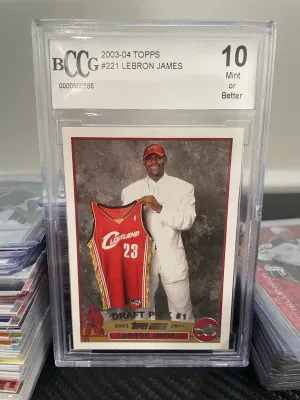 2003-04 Topps LeBron James Rookie #221 GEM MINT 10 BCCG front