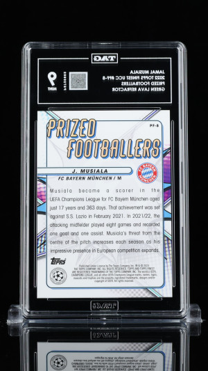 Jamal Musiala 2022 Topps Finest Uefa Club Competitions Prized Footballers #Pf-8 Green Lava Refractor back