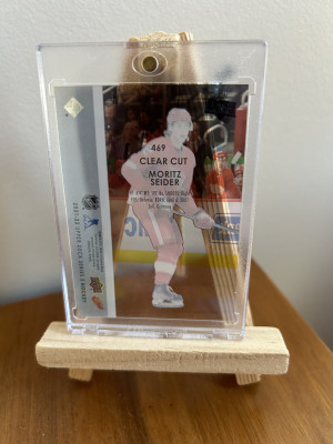 2021-22 Upper Deck Series 2 - Moritz Seider #469 Young Guns Clear Cut Rookie Card (RC) back