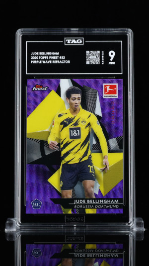 Jude Bellingham 2020 Topps Finest Bundesliga  #32 Purple Wave Refractor front