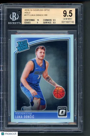2018 Optic #177 Luka Doncic Rated Rookie Holo BGS 9.5 front