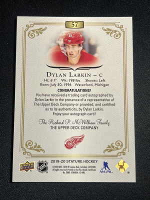Dylan Larkin /10 made Stature Autograph Blue 2019-20 Hockey Card 57 Auto back